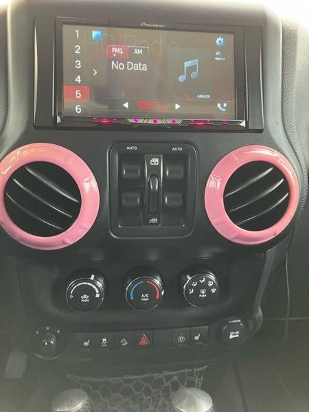 Jeep Wrangler Unlimited Sahara 4WD 2017