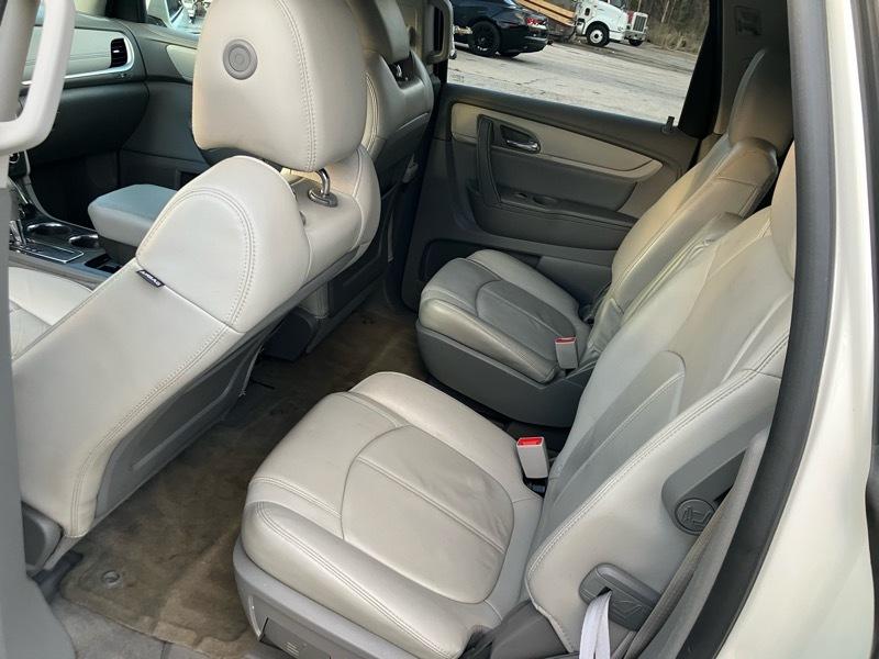 Chevrolet Traverse 2LT FWD 2014