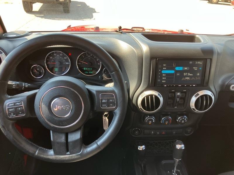Jeep Wrangler Unlimited Sahara 4WD 2015