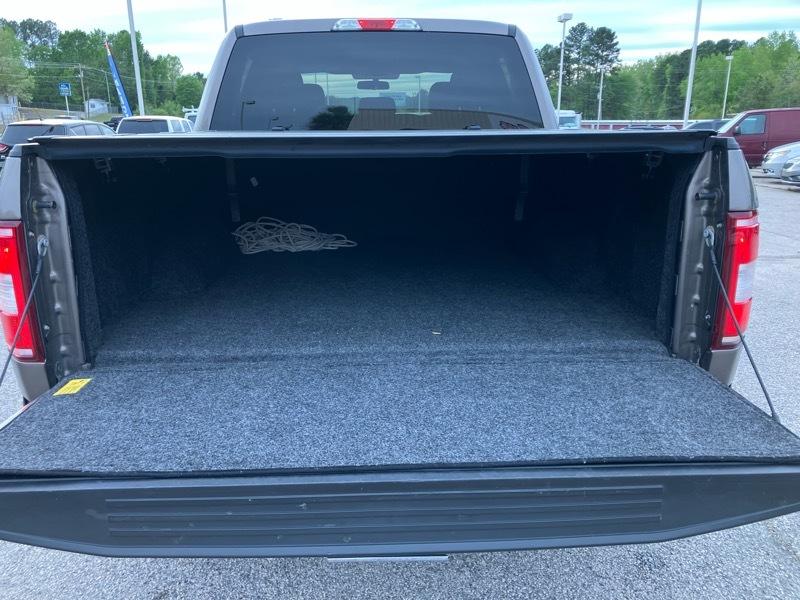 Ford F-150 4WD Reg Cab 145" XLT w/HD Payload Pkg 2018