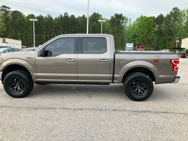 Ford F-150 4WD Reg Cab 145" XLT w/HD Payload Pkg 2018