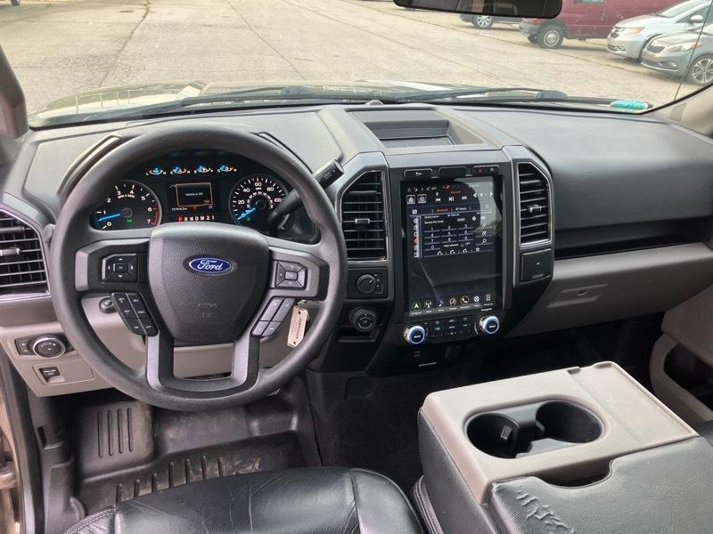 Ford F-150 4WD Reg Cab 145" XLT w/HD Payload Pkg 2018