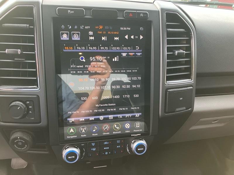 Ford F-150 4WD Reg Cab 145" XLT w/HD Payload Pkg 2018