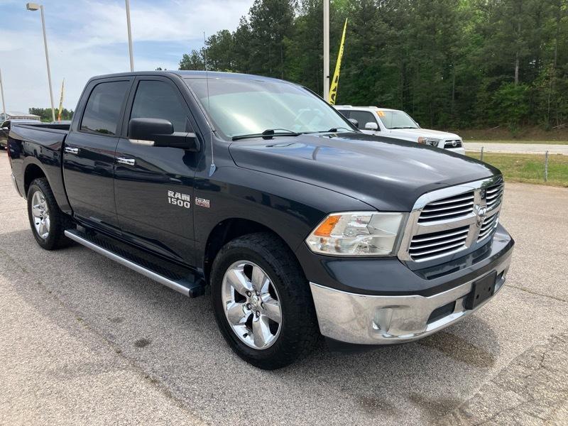 2013 RAM 1500 2WD Crew Cab 140.5" SLT