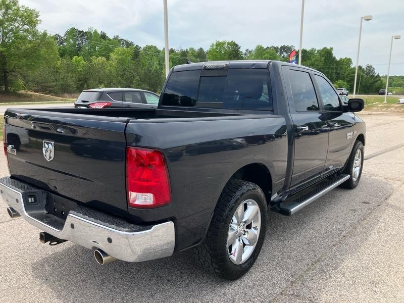 RAM 1500 2WD Crew Cab 140.5" SLT 2013