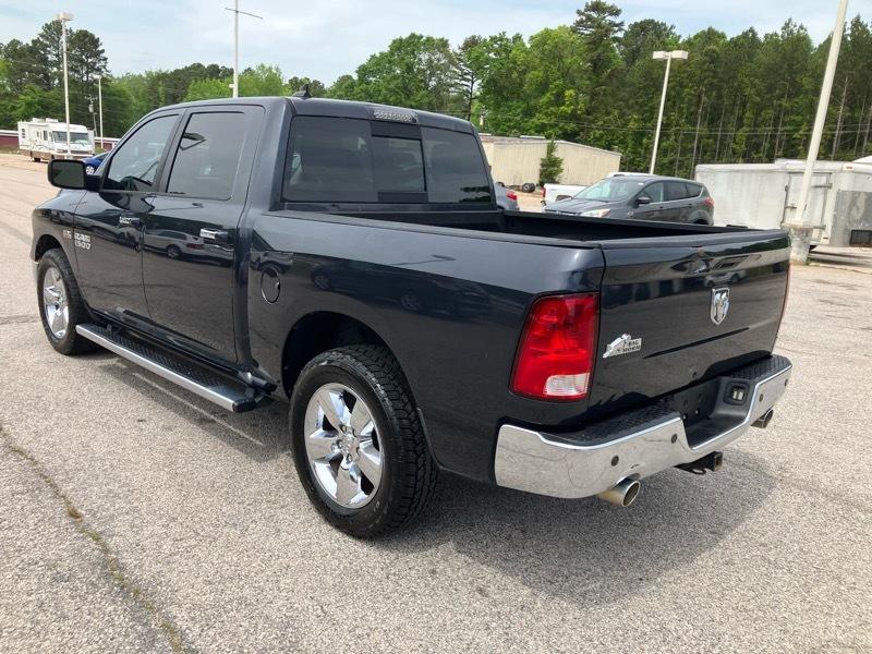 RAM 1500 2WD Crew Cab 140.5" SLT 2013