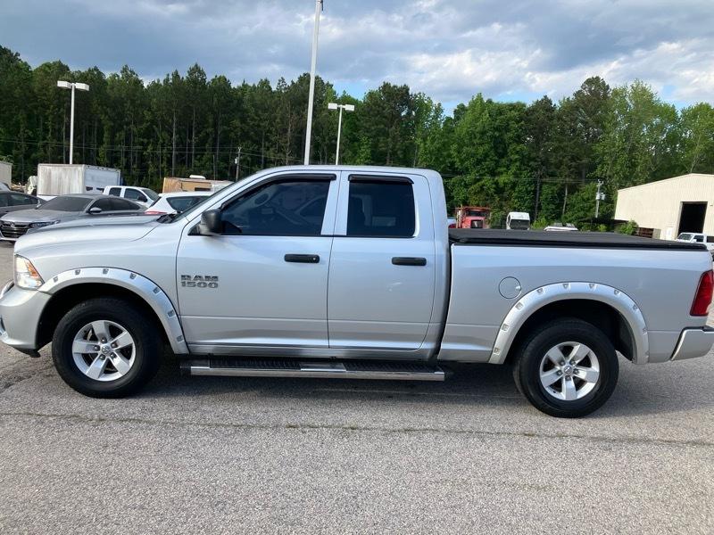 RAM 1500 4WD Quad Cab 140.5" Express *Ltd Avail* 2016