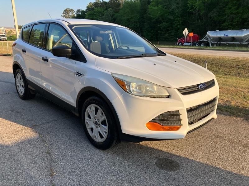 Ford Escape S FWD 2014