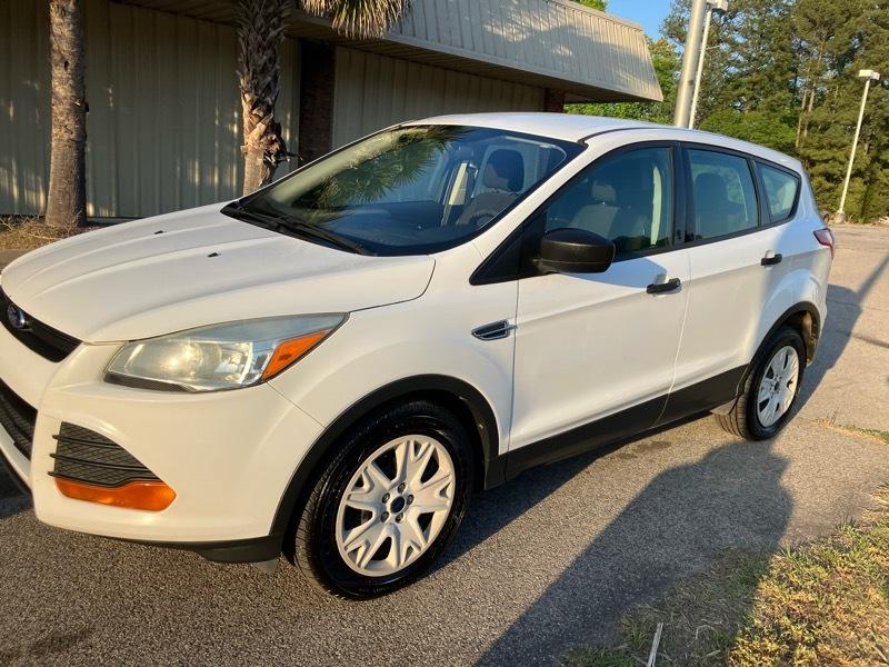 Ford Escape S FWD 2014
