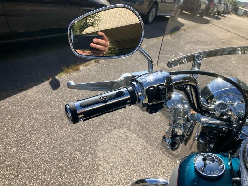 Harley-Davidson FLSTC  2004