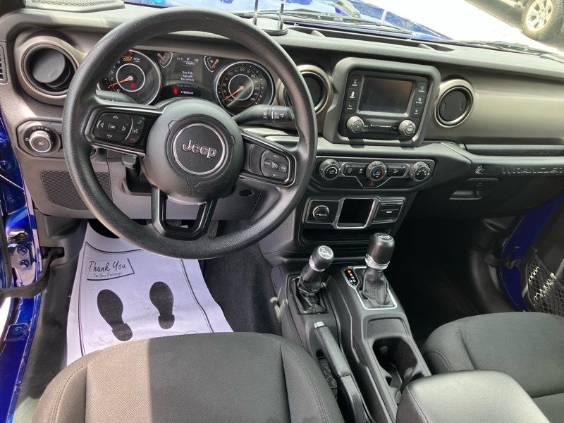 Jeep Wrangler Unlimited Sport 2018