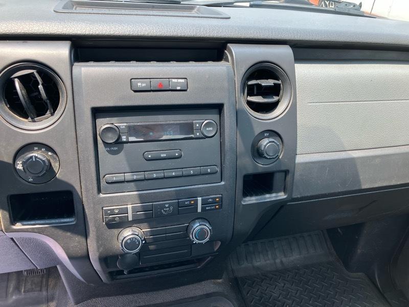 Ford F-150 4WD Reg Cab 126" XLT 2013