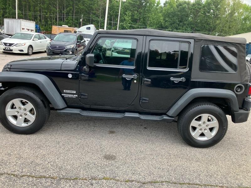 Jeep Wrangler Unlimited 4WD 4dr Sport 2015