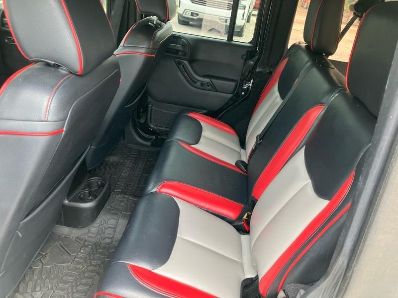 Jeep Wrangler Unlimited 4WD 4dr Sport 2015