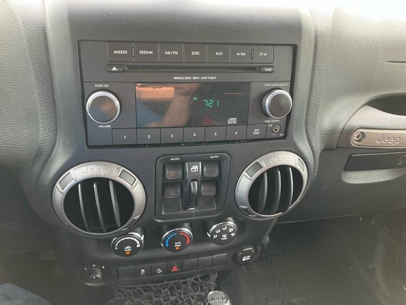 Jeep Wrangler Unlimited 4WD 4dr Sport 2015