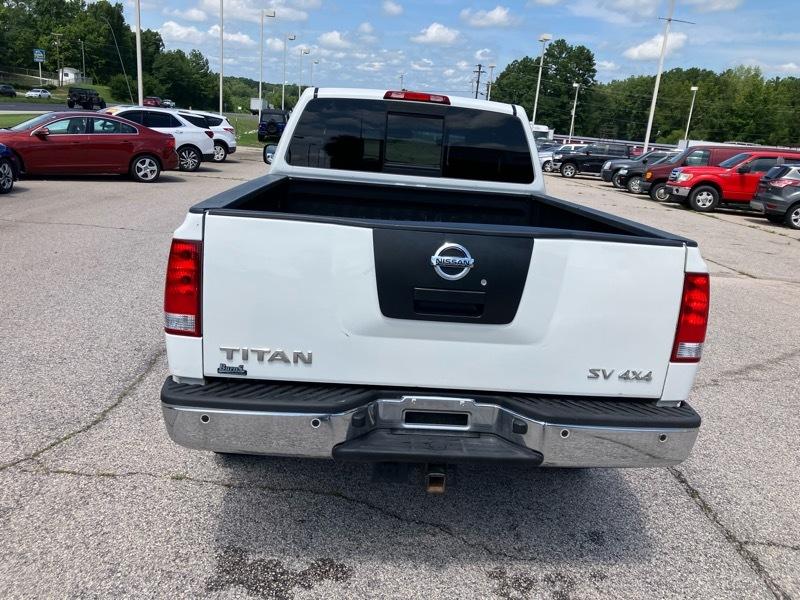 Nissan Titan SV King Cab 4WD 2012