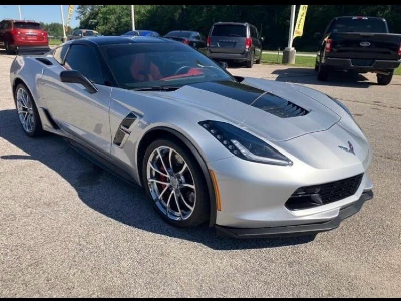 2019 Chevrolet Corvette Grand Sport 2LT RWD photo