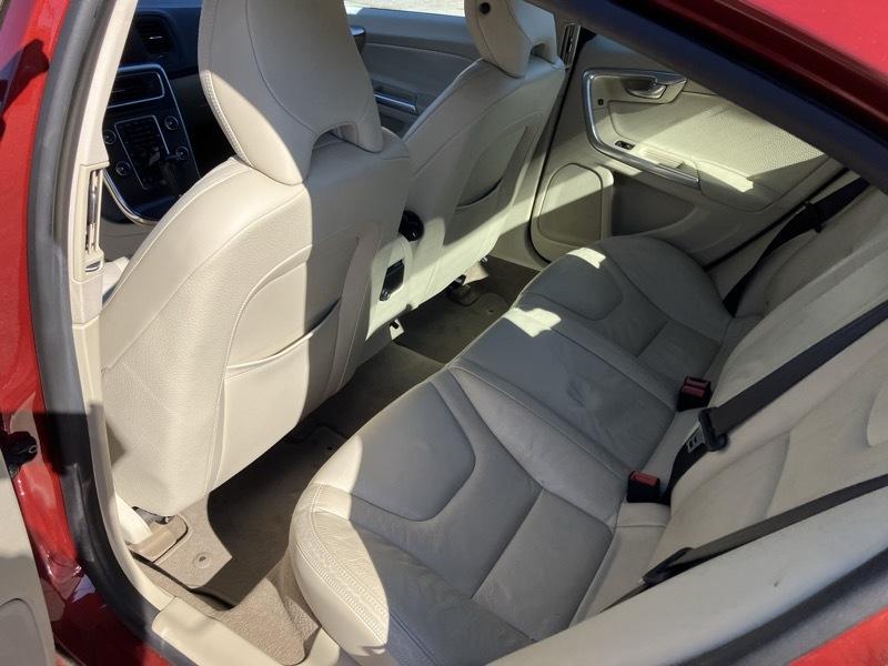 Volvo S60 T5 2012