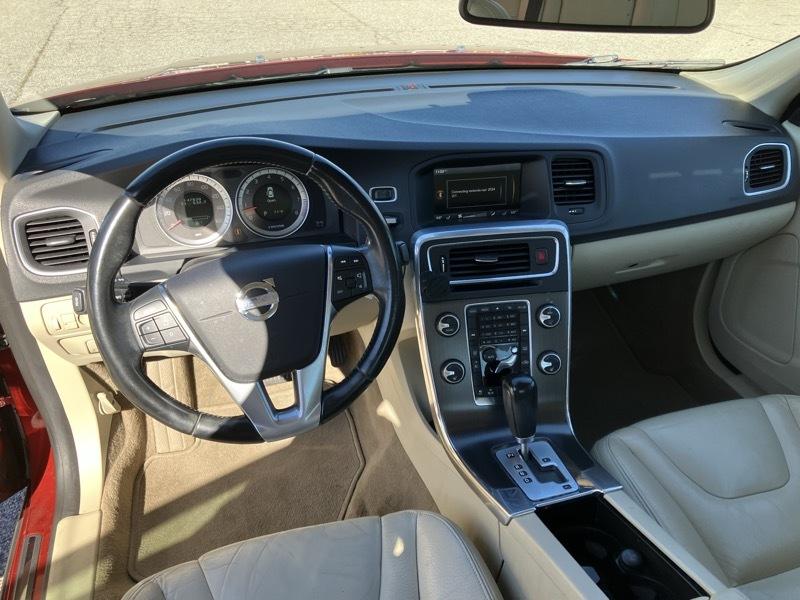 Volvo S60 T5 2012