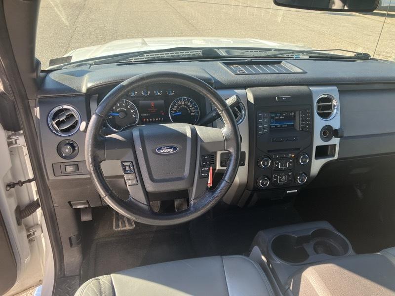 Ford F-150 4WD SuperCrew 150" XLT 2014