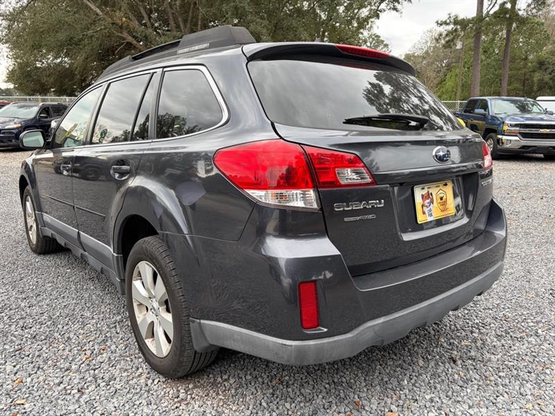 Subaru Outback  2011
