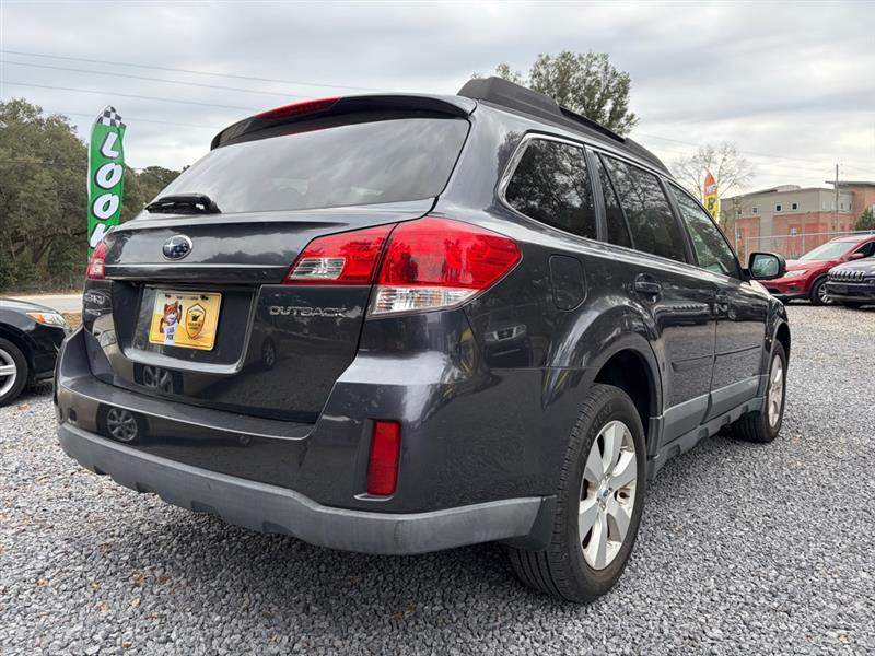 Subaru Outback  2011