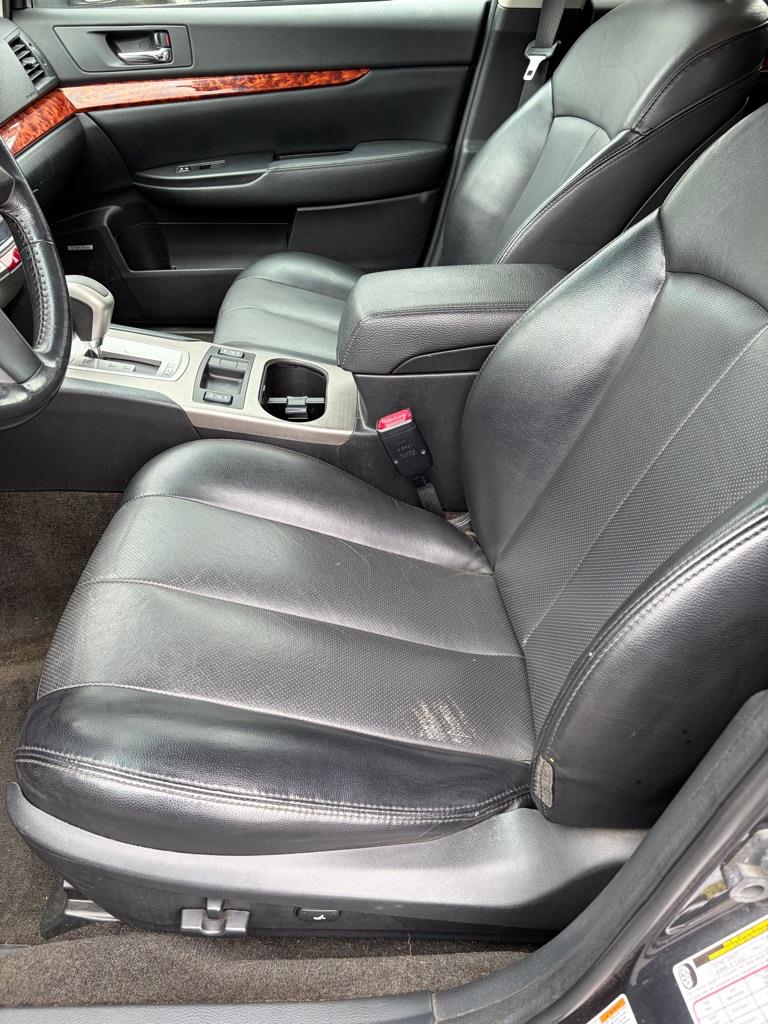 Subaru Outback  2011