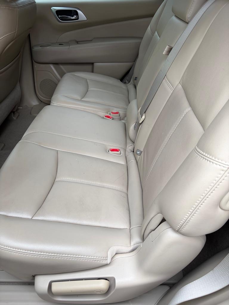 Nissan Pathfinder  2015