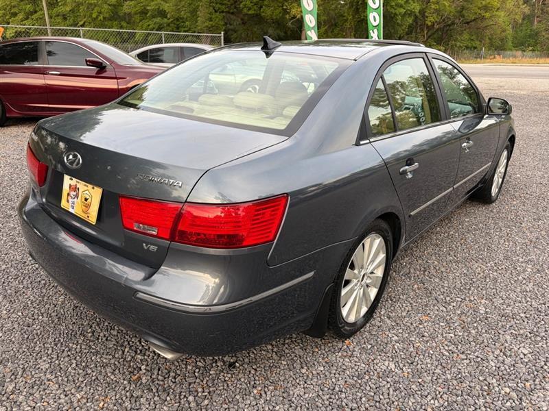 Hyundai Sonata  2010