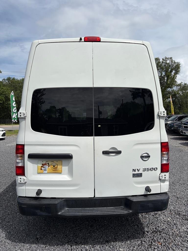 Nissan NV Cargo  2013