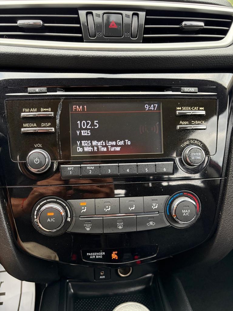 Nissan Rogue  2016
