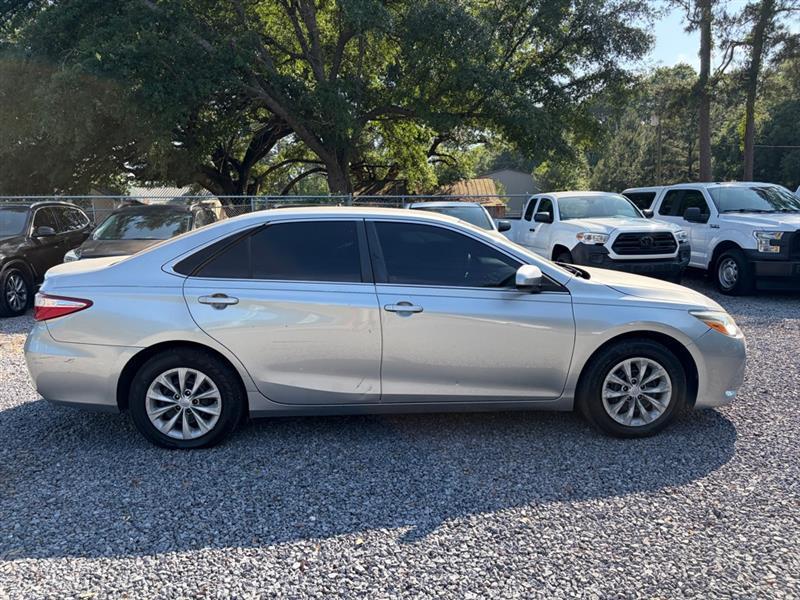 Toyota Camry  2015