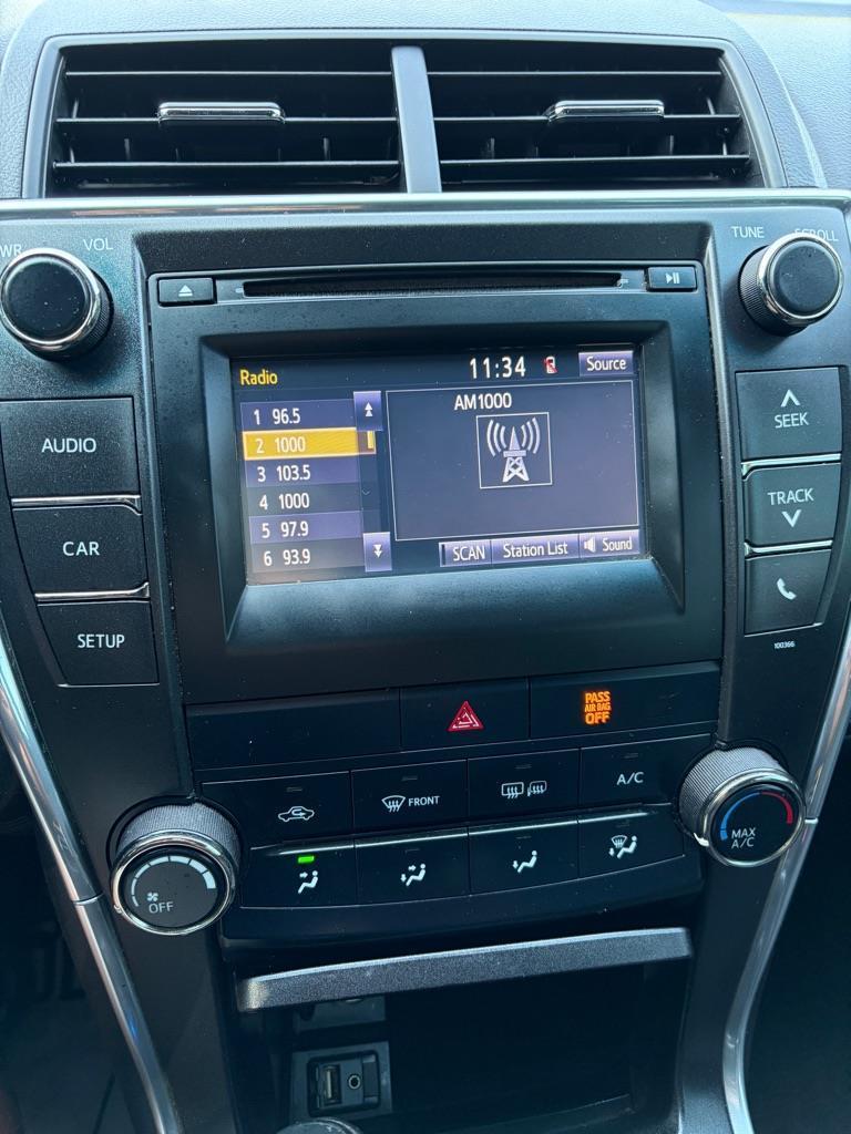 Toyota Camry  2015