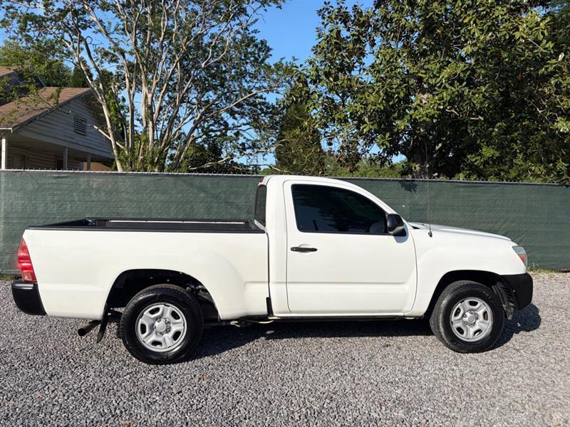 Toyota Tacoma  2013