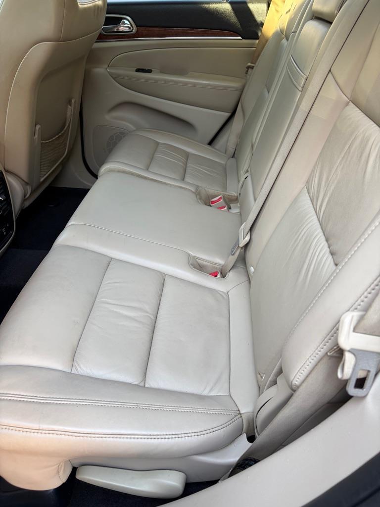Jeep Grand Cherokee  2011
