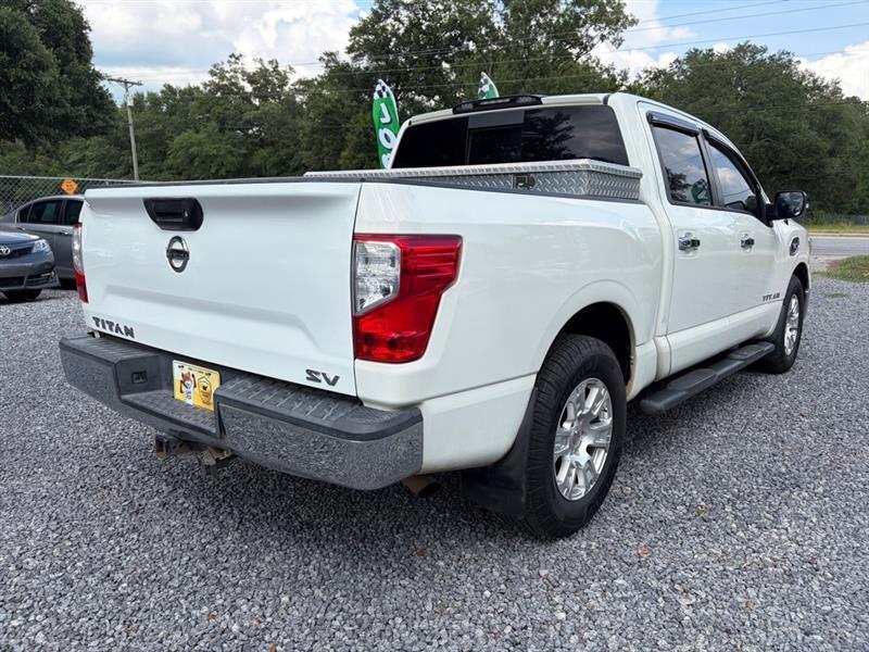 Nissan Titan  2017