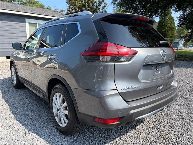 Nissan Rogue  2020