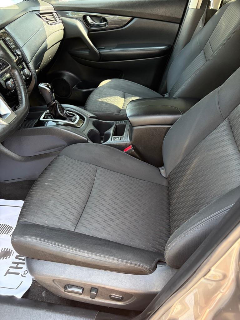Nissan Rogue  2020