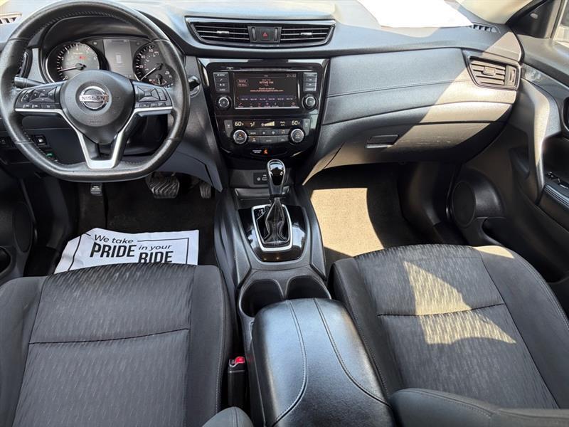 Nissan Rogue  2020