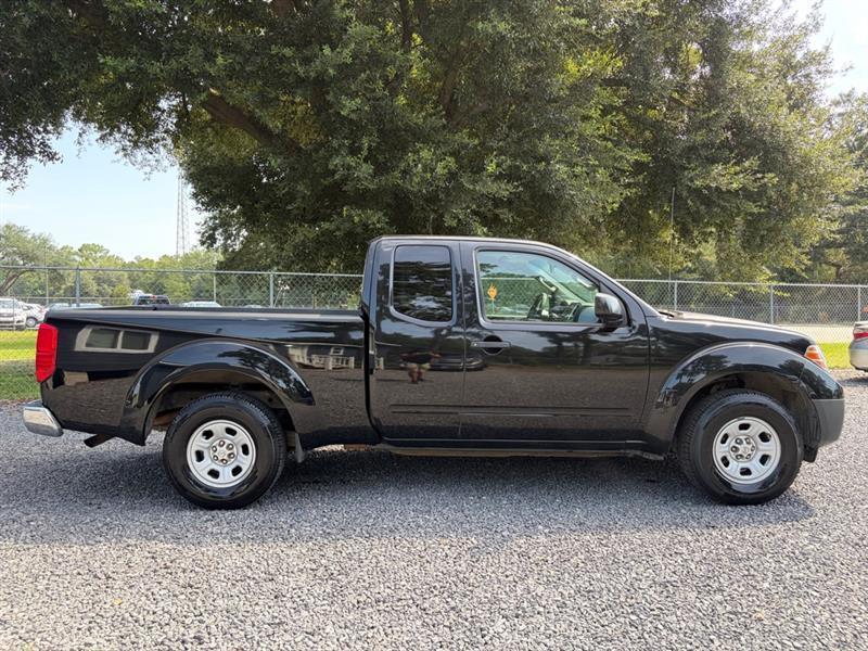 Nissan Frontier  2014