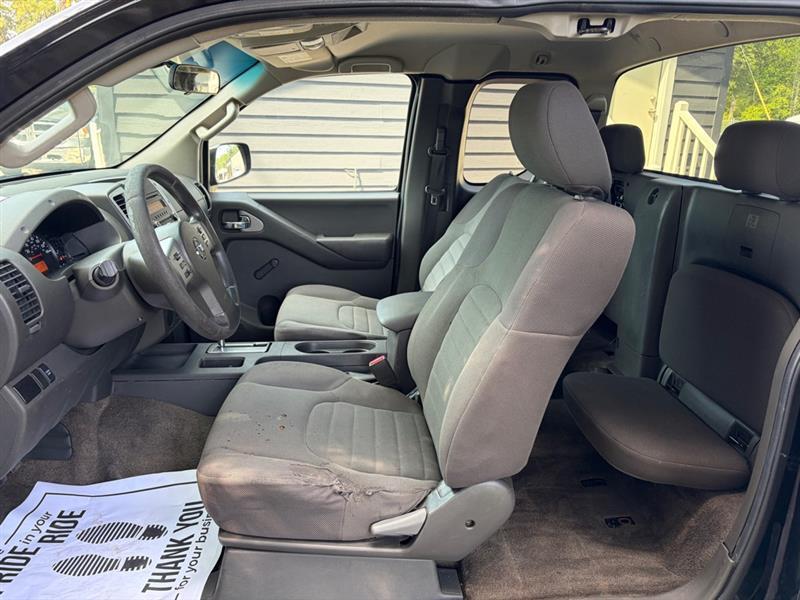 Nissan Frontier  2014
