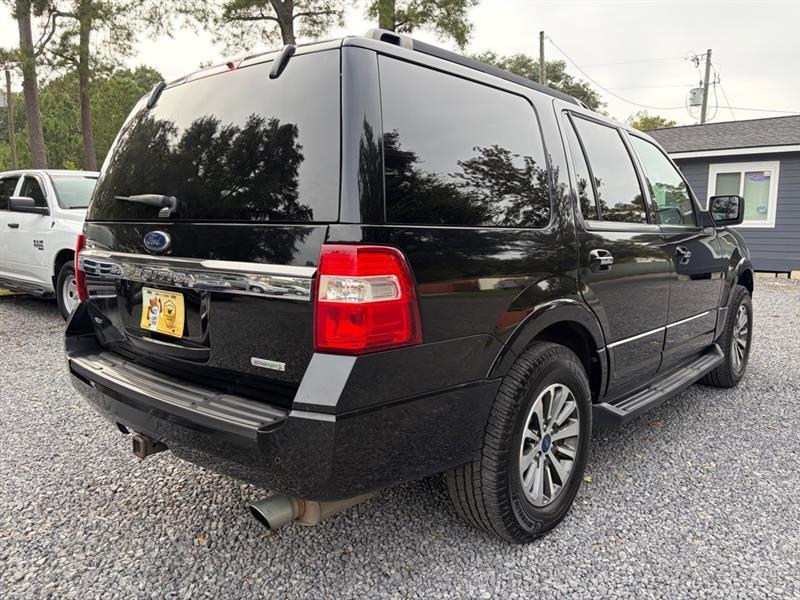 2017 Ford Expedition XLT - Photo 4