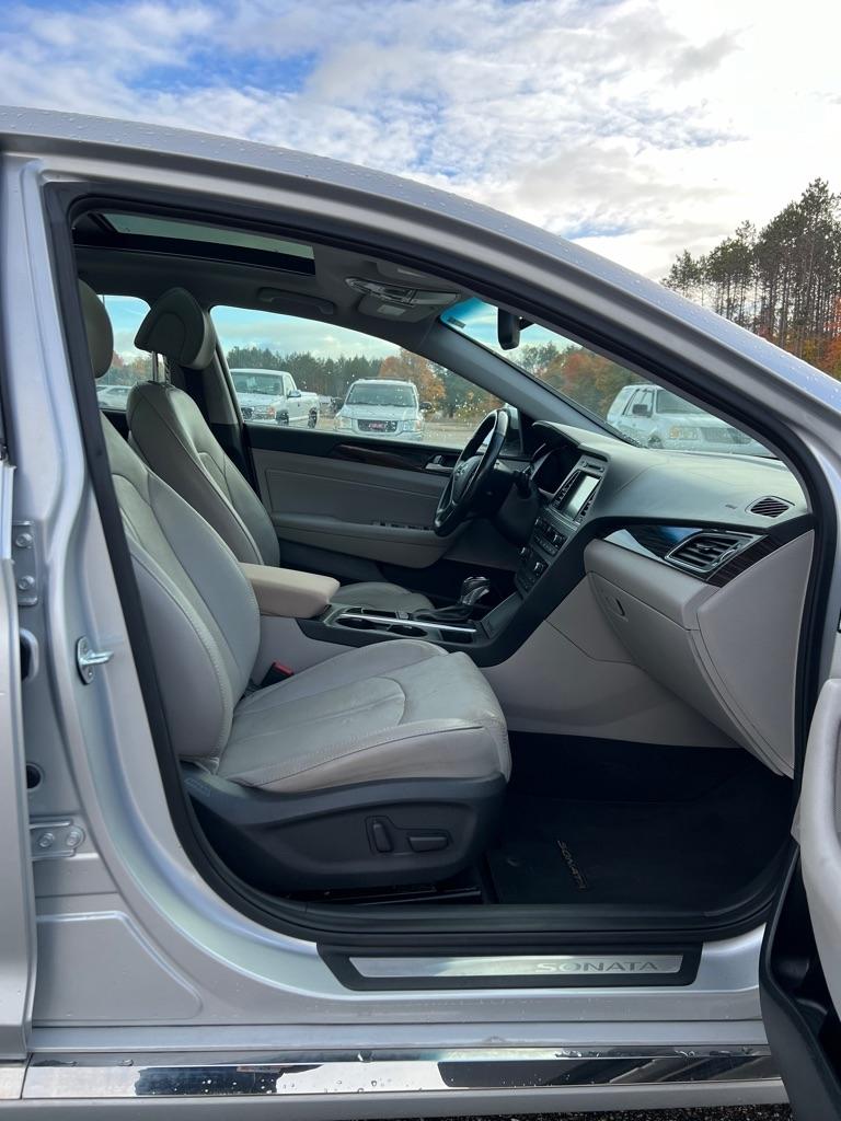 Hyundai Sonata  2016