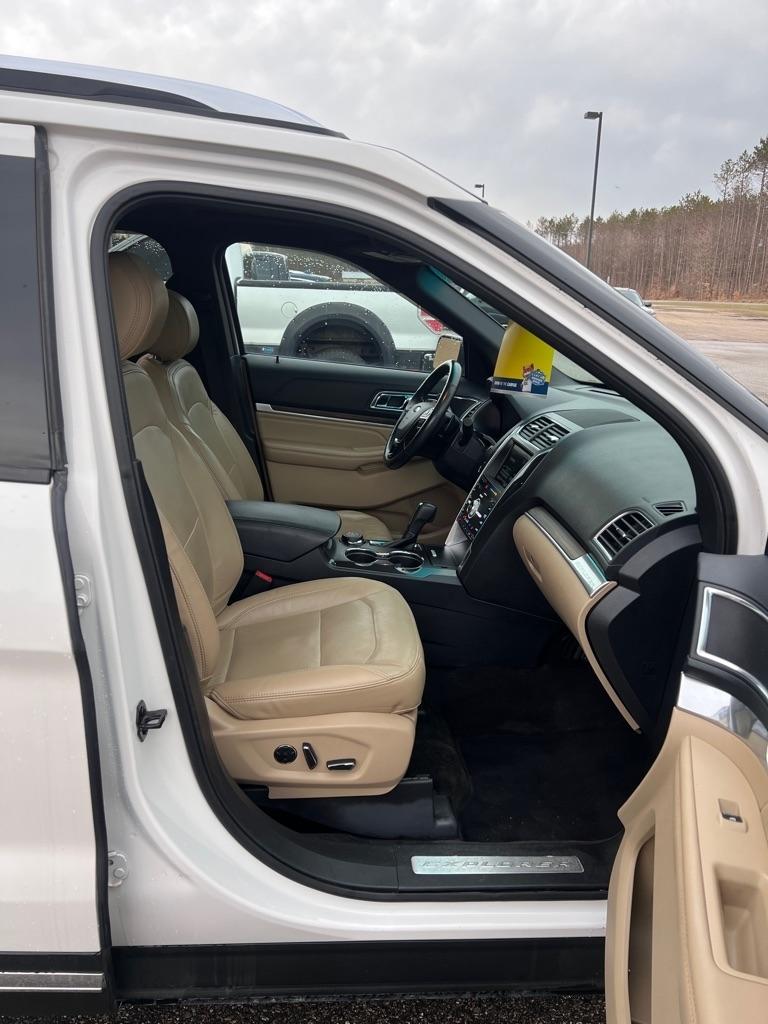 Ford Explorer  2016