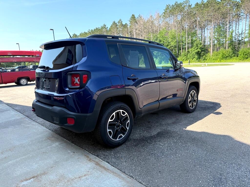2017 Jeep Renegade Trailhawk photo 2