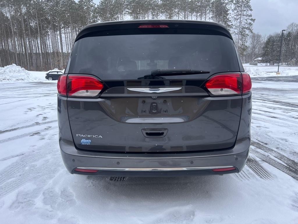 Chrysler Pacifica  2017