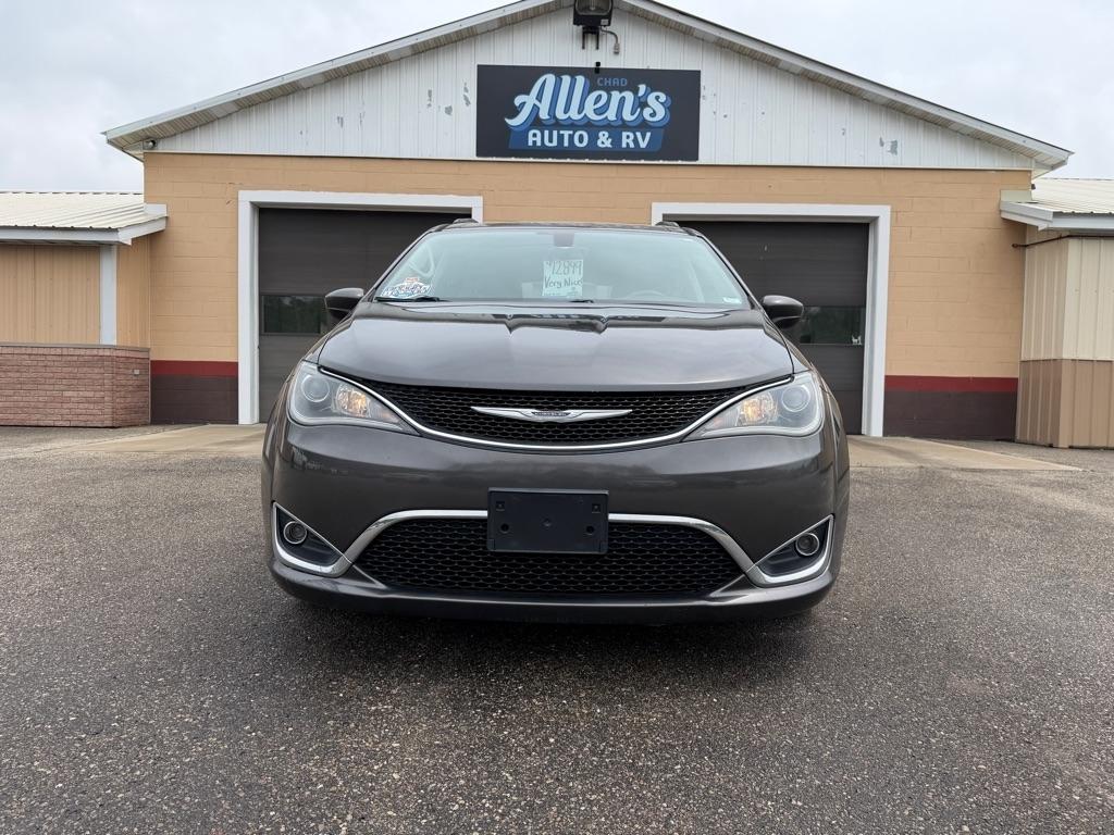Chrysler Pacifica  2017