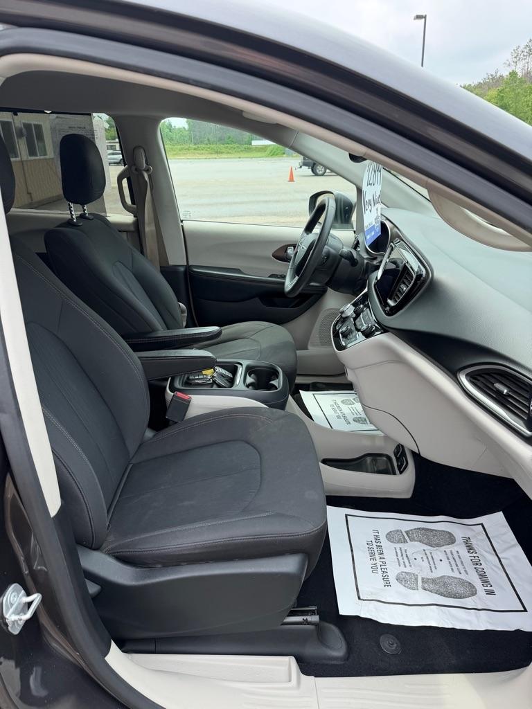 Chrysler Pacifica  2017