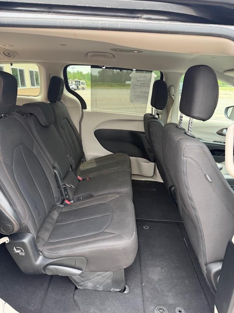 Chrysler Pacifica  2017