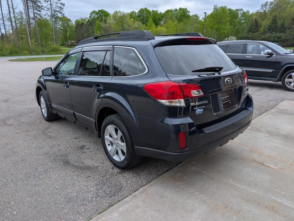 Subaru Outback  2013